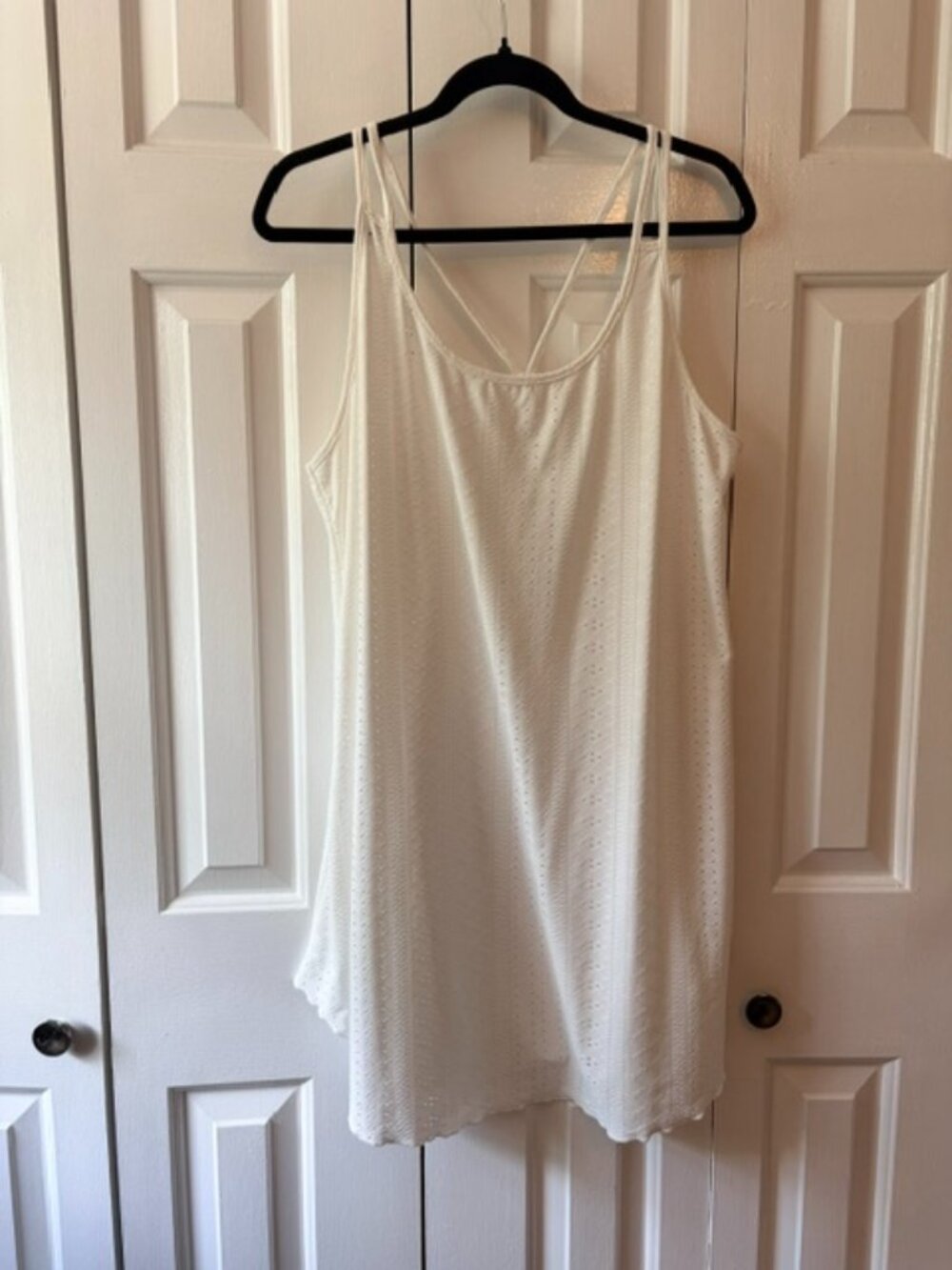 Women’s 3XL White Eyelet Tank Top Strappy Back Stretch Plus Size Swing Cami